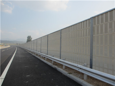 <a href=http://m.huaxiamian.com/news_article?news_id=123>隔聲屏障</a>