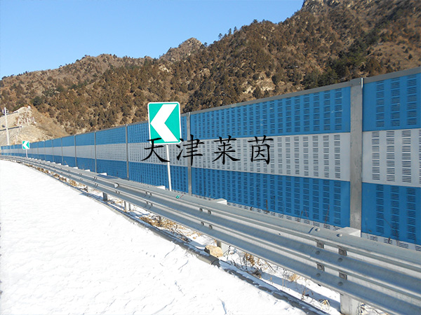 <a href=http://m.huaxiamian.com/news_article?news_id=124>聲屏障</a>