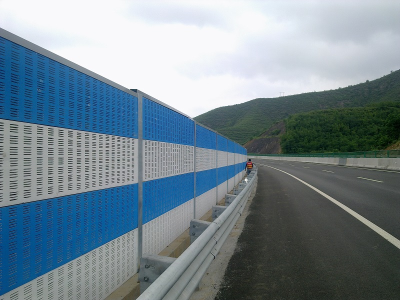 <a href=http://m.huaxiamian.com/news_article?news_id=127>聲屏障</a>