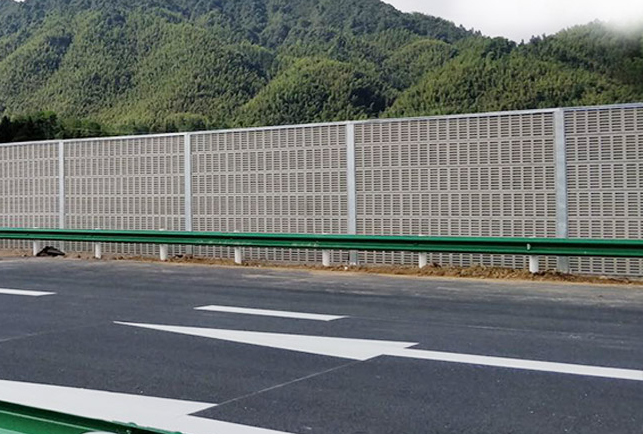 <a href=http://m.huaxiamian.com/news_article.html?news_id=128>聲屏障</a>